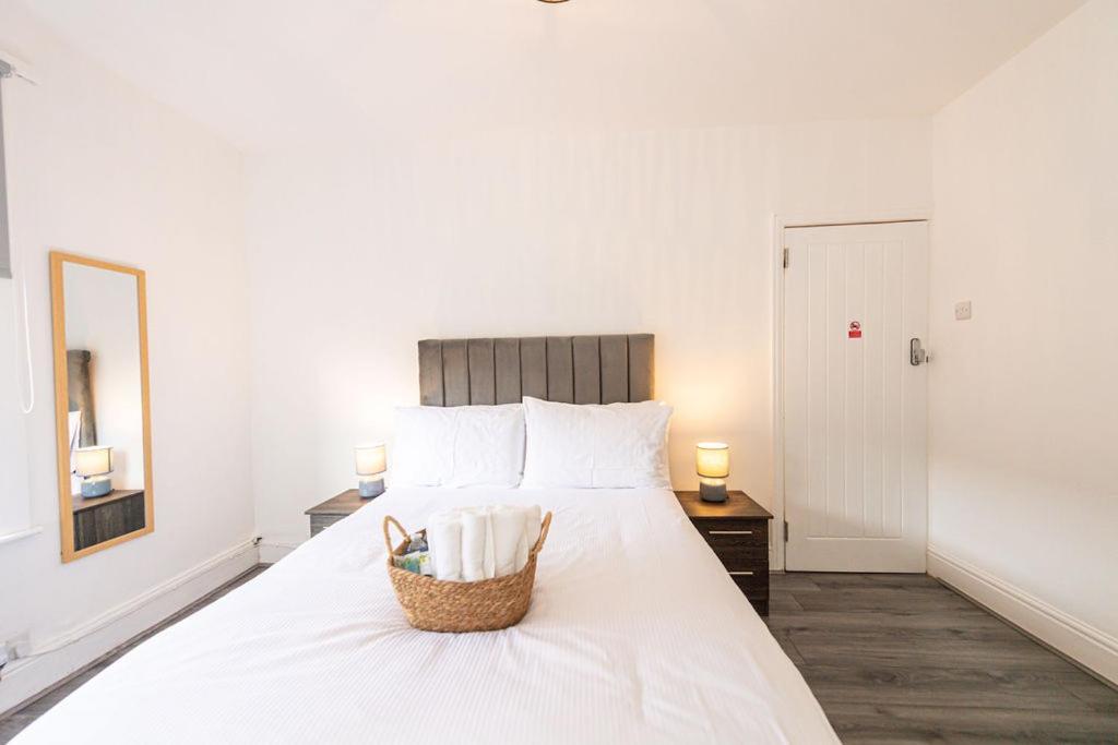 Room In Anfield Liverpool Buitenkant foto