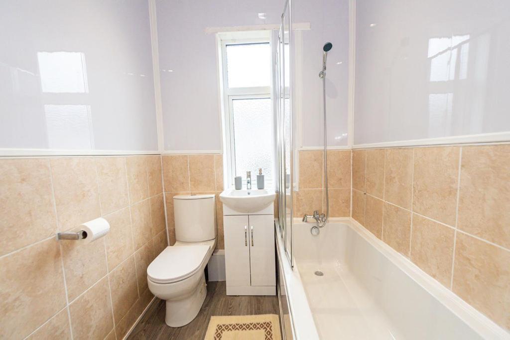 Room In Anfield Liverpool Buitenkant foto