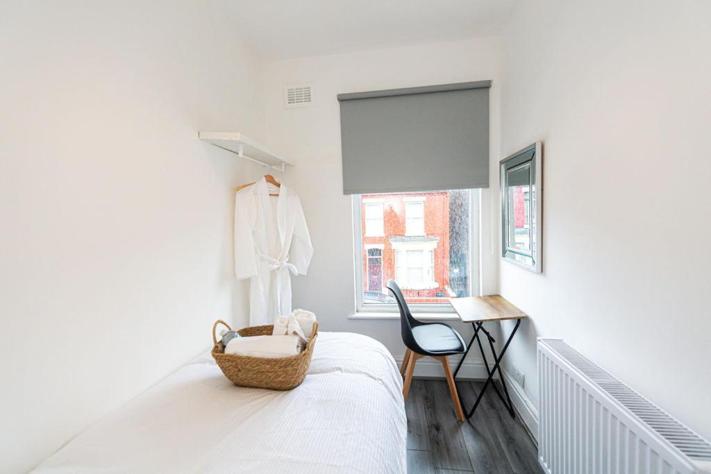 Room In Anfield Liverpool Buitenkant foto